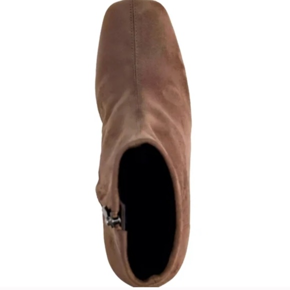 NIB DKNY Cavale Stretch Ankle Booties Size 9 Tan - Picture 10 of 12